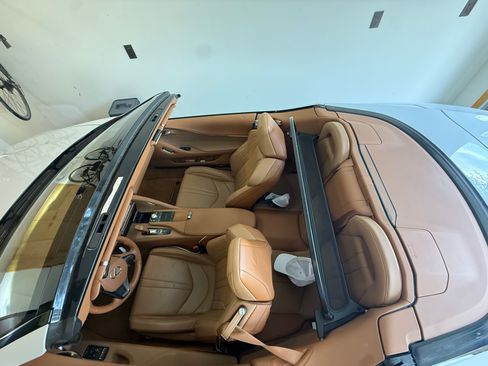 Used 2021 Lexus LC 500 Convertible w/ Touring Package RWD image 2