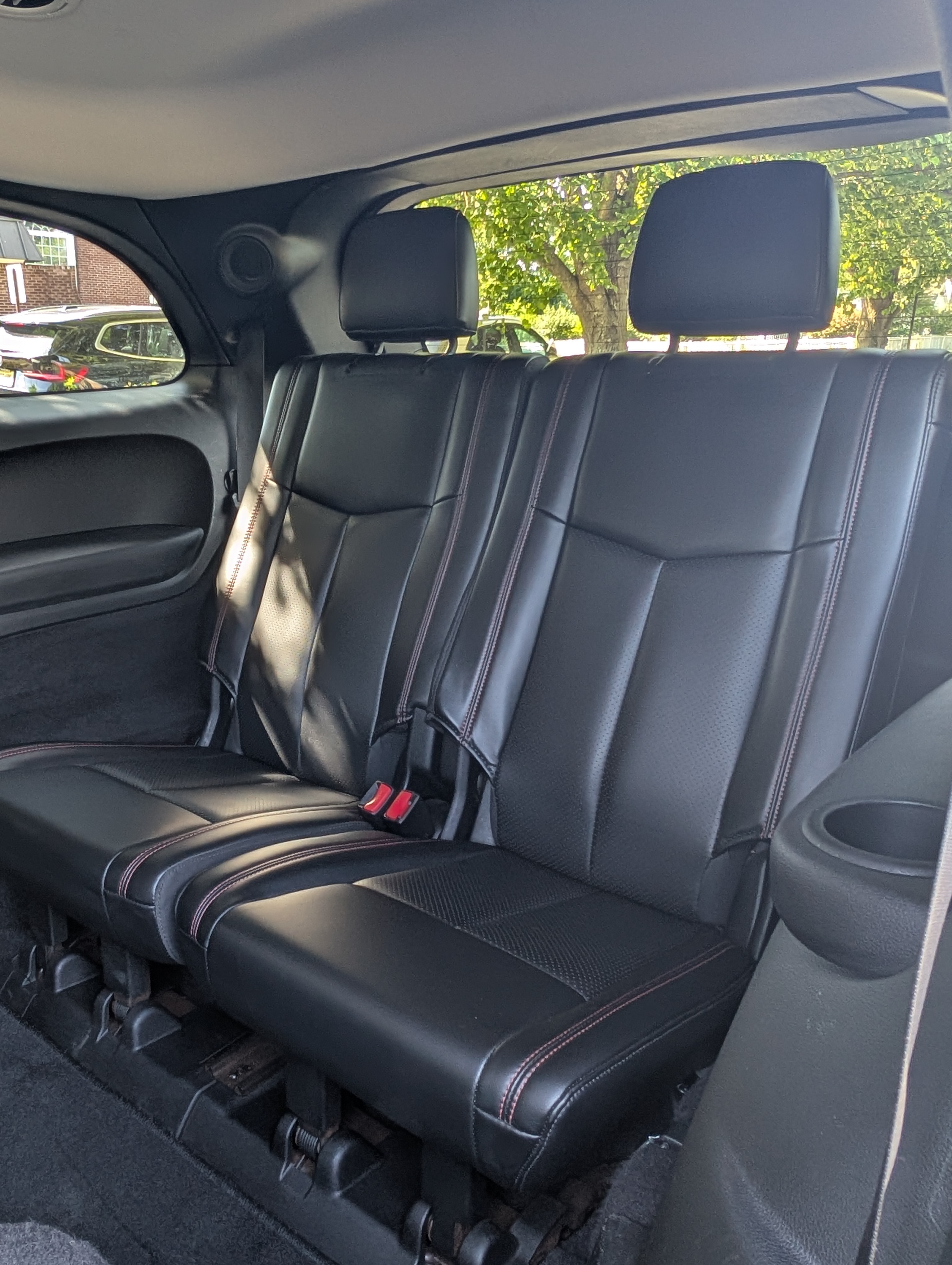 Used 2013 Dodge Durango R/T w/ Leather Interior Group RWD image 31