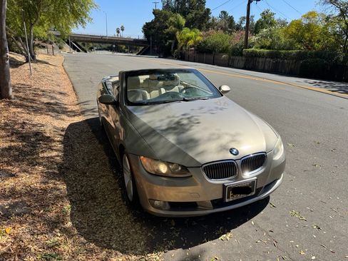 Used 2008 BMW 335i Convertible RWD image 6