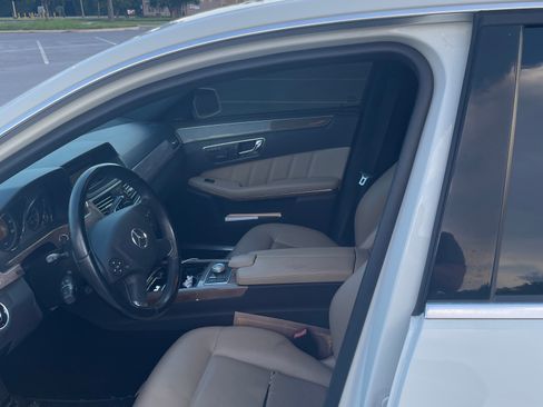 Used 2011 Mercedes-Benz E 350 Sedan image 6