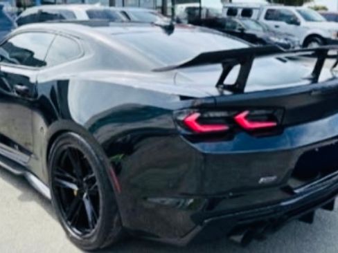 Used 2022 Chevrolet Camaro ZL1 image 9