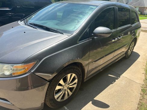 Used 2016 Honda Odyssey SE image 5