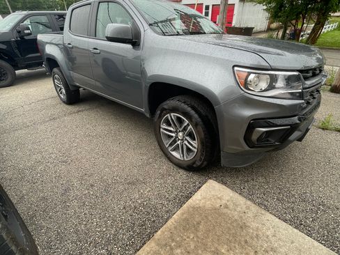 Used 2021 Chevrolet Colorado LT w/ LT Convenience Package AWD/4WD image 1