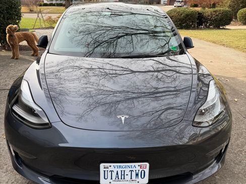 Used 2023 Tesla Model 3 Performance image 9
