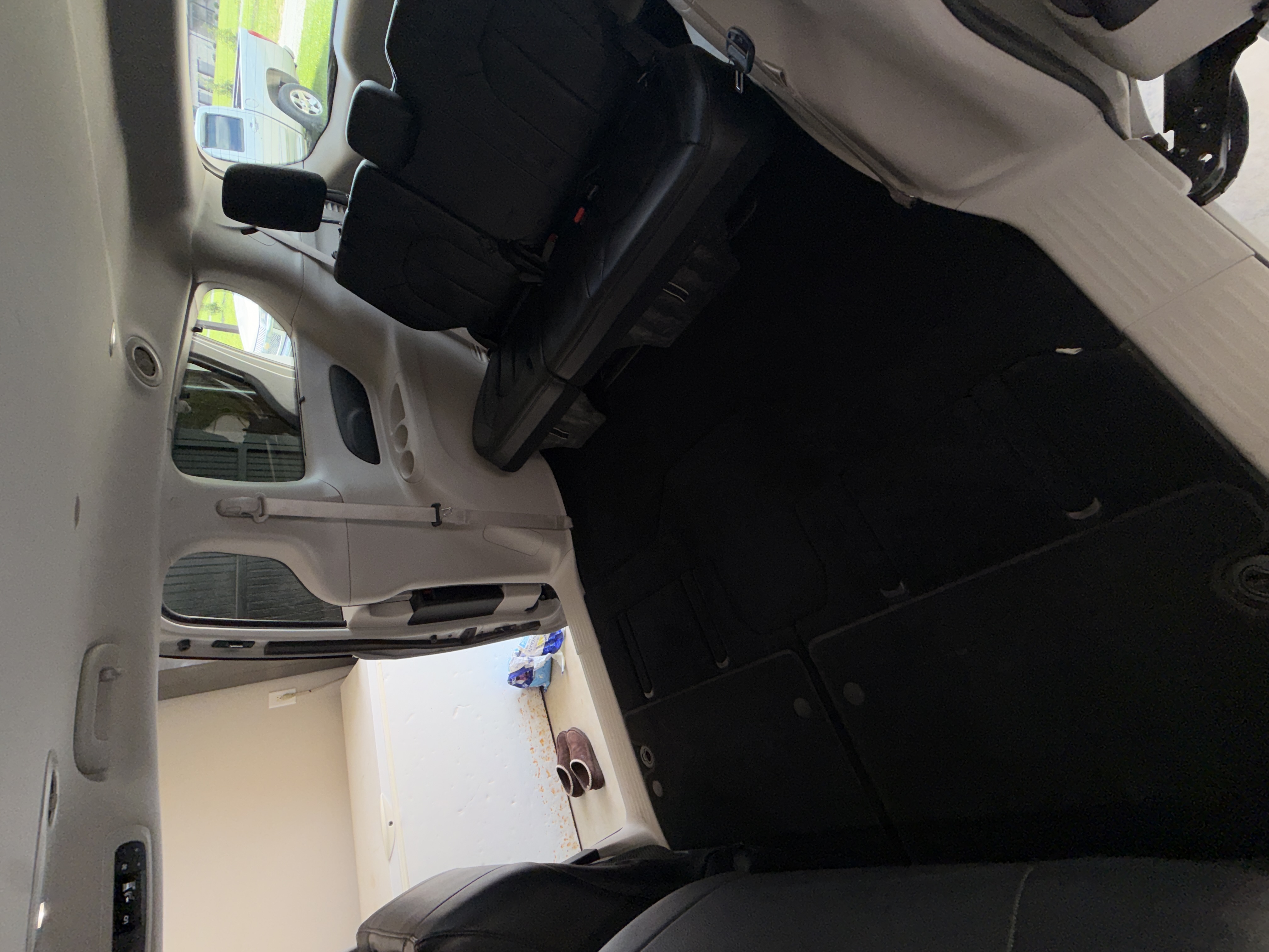 Used 2021 Chrysler Pacifica Touring-L FWD image 25