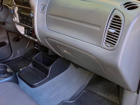 Used 2004 Ford Ranger XLT image 9