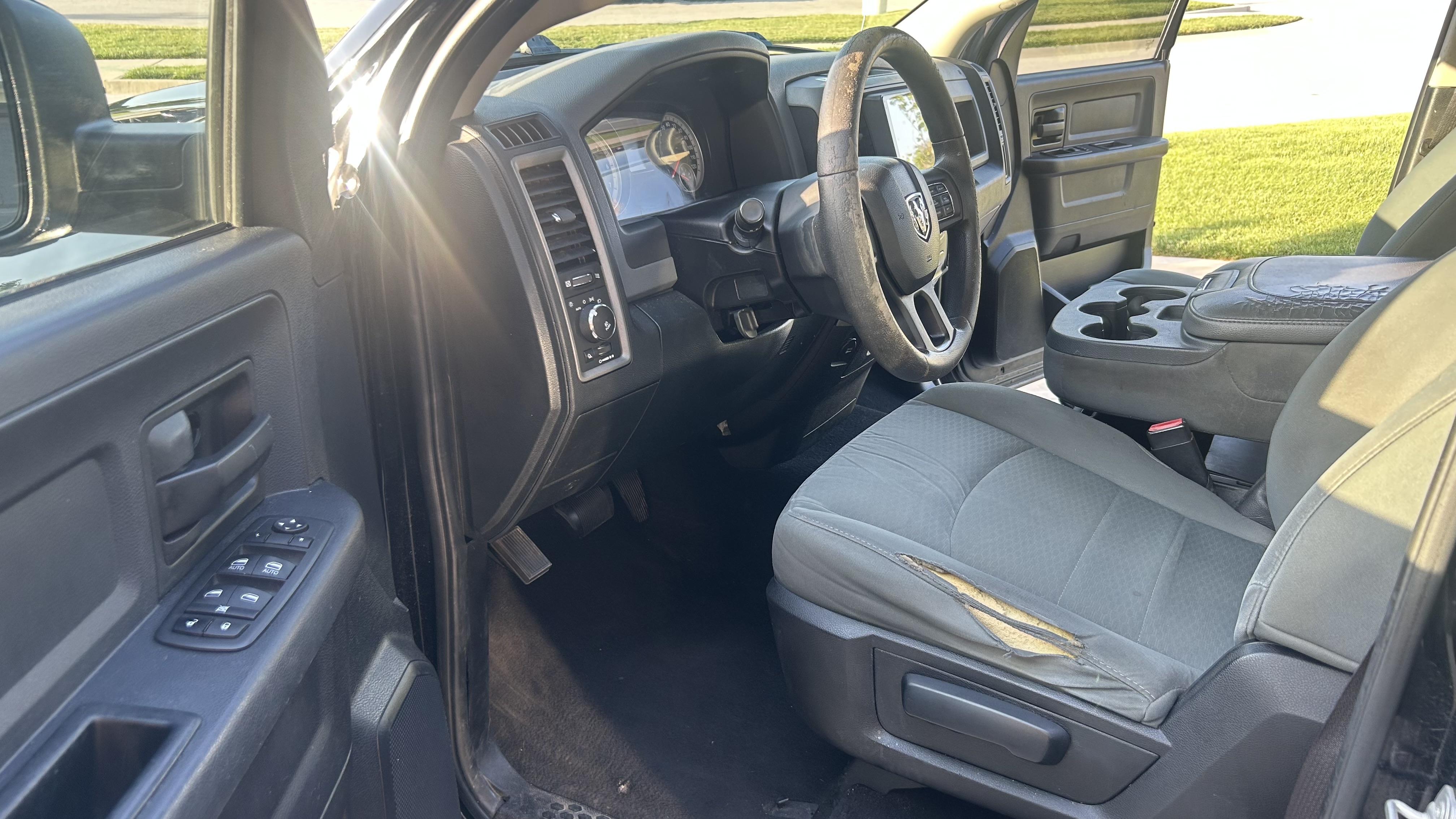 Used 2015 RAM 1500 Express w/ Black Ram 1500 Express Group AWD/4WD image 12