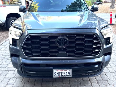 Used 2024 Toyota Sequoia Platinum AWD/4WD image 1