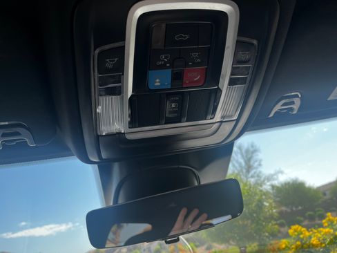 Used 2024 RAM 2500 Limited AWD/4WD image 19