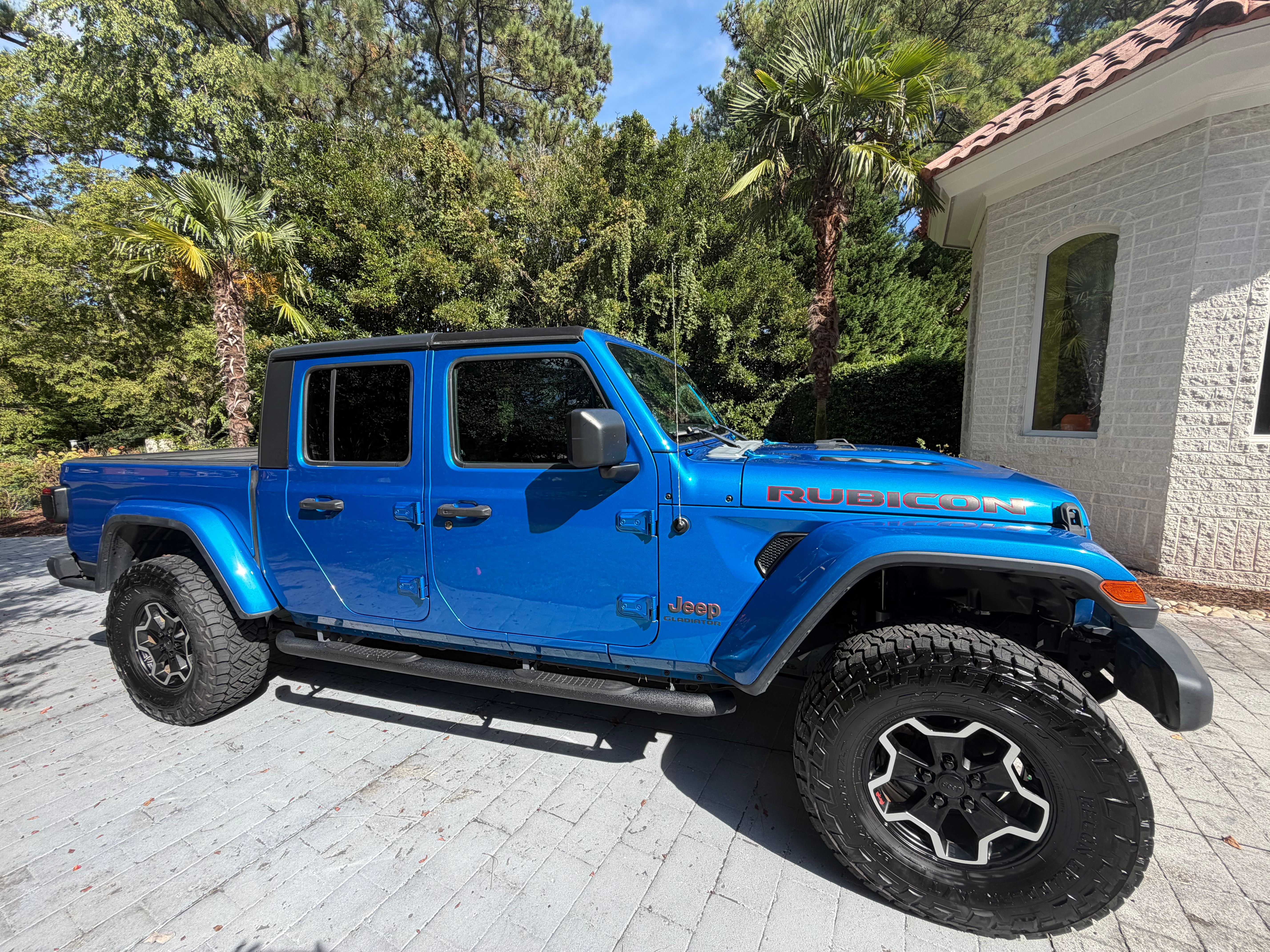 Used 2021 Jeep Gladiator Rubicon AWD/4WD image 5