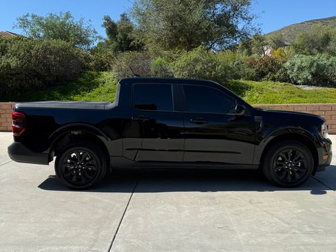 Used 2024 Ford Maverick Lariat w/ Black Appearance Package image 5