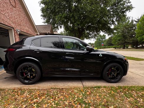 Used 2018 Alfa Romeo Stelvio Quadrifoglio w/ Driver Assist Dynamic Package image 2