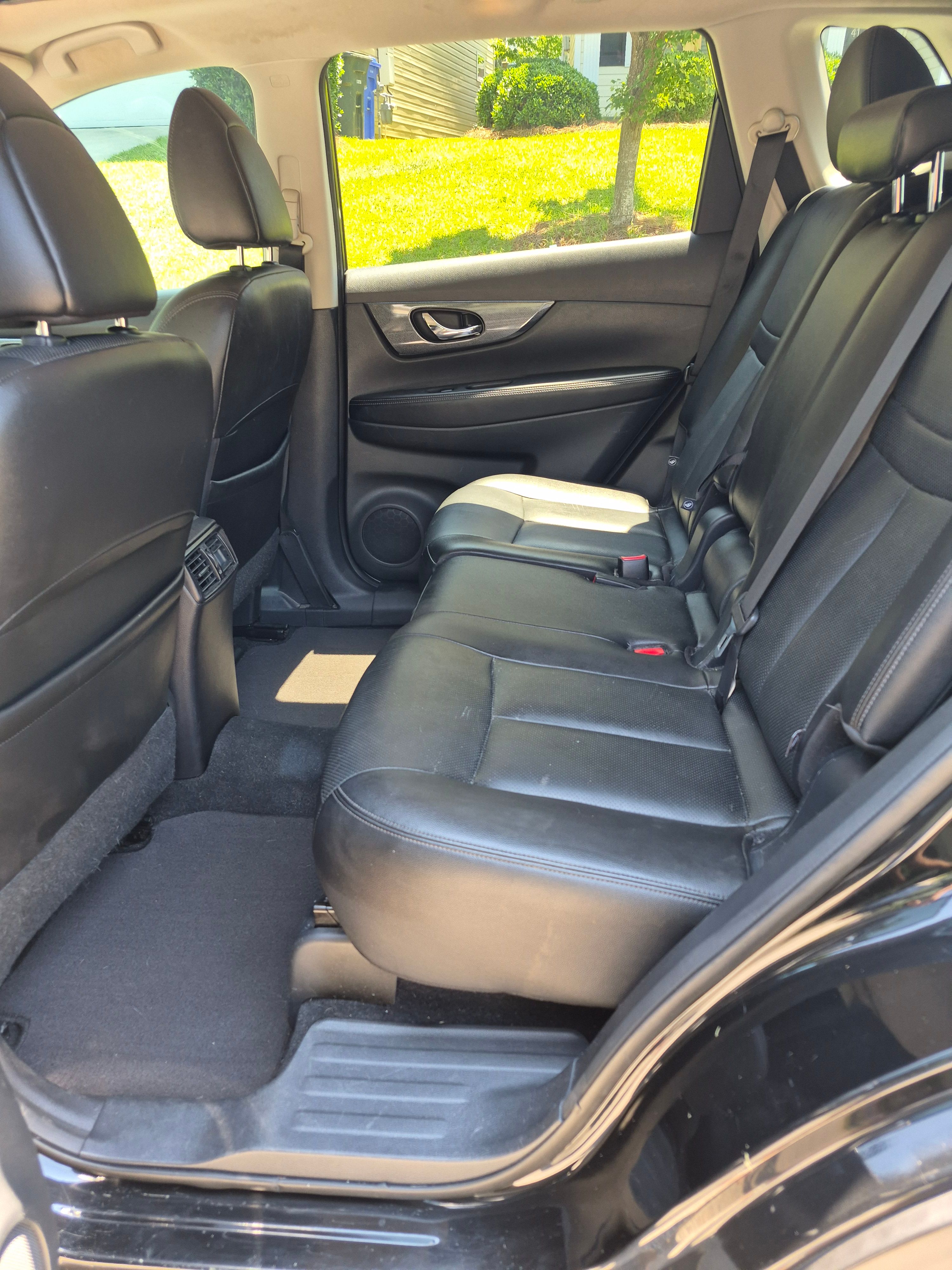 Used 2016 Nissan Rogue SL w/ SL Premium Package FWD image 22