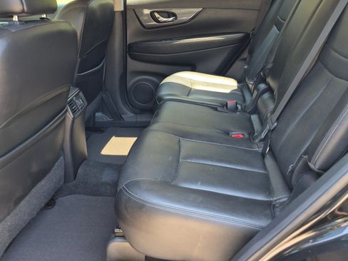 Used 2016 Nissan Rogue SL w/ SL Premium Package FWD image 22