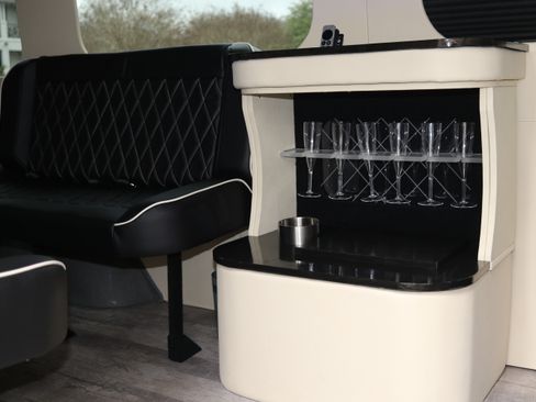 Used 2015 Mercedes-Benz Sprinter 2500 image 5