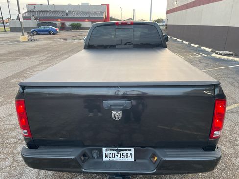 Used 2006 Dodge Ram 2500 Truck SLT image 6