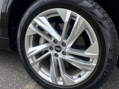 Used 2021 Audi Q7 2.0T Premium Plus w/ Premium Plus Package AWD/4WD image 8