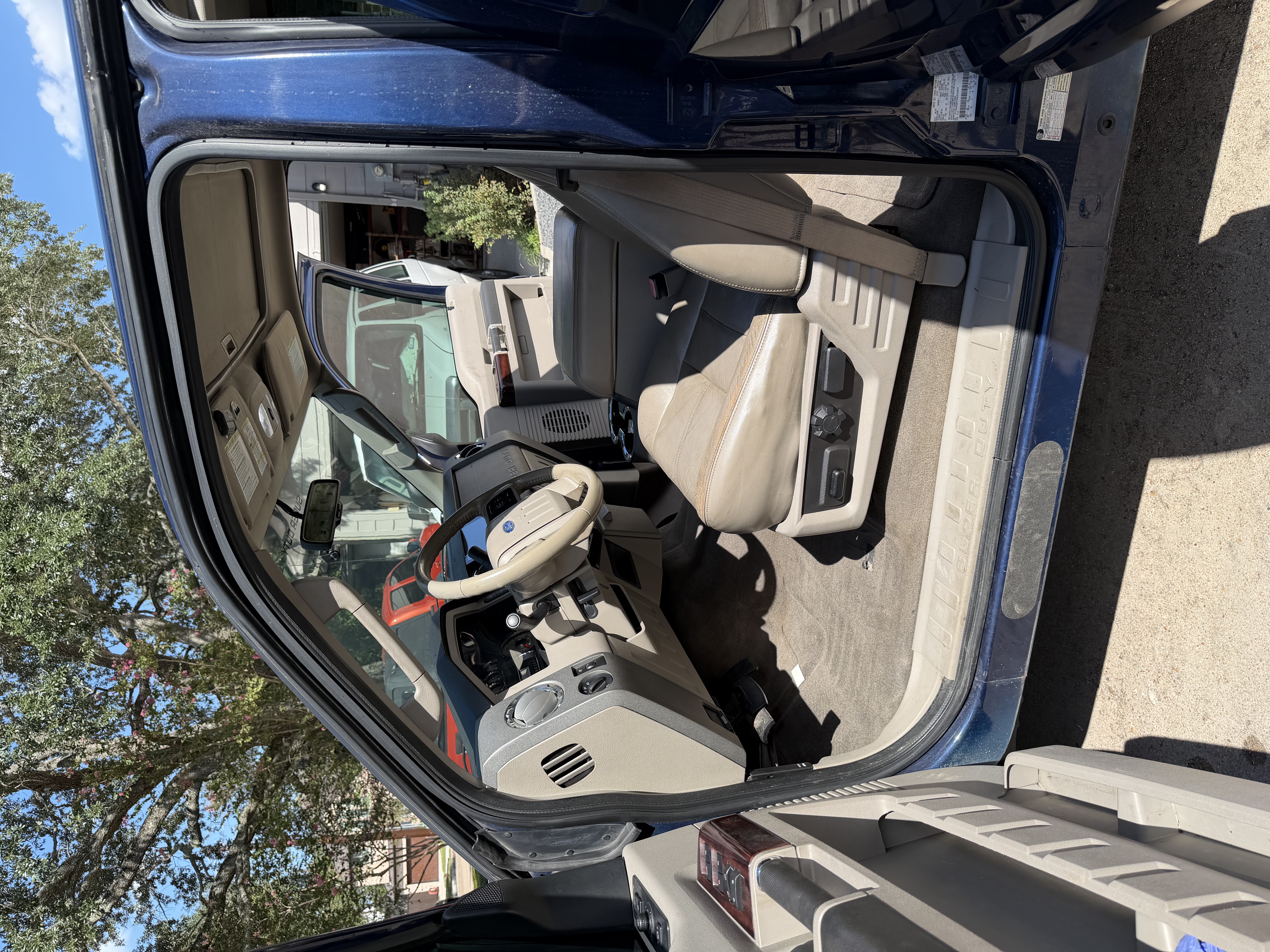 Used 2010 Ford F250 Lariat AWD/4WD image 11