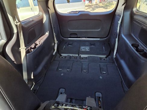 Used 2017 Kia Sedona SX Limited image 11