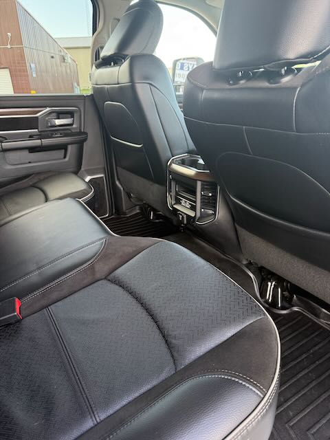 Used 2023 RAM 4500 Laramie AWD/4WD image 12