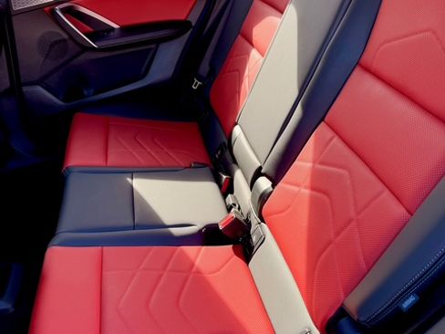 Used 2024 BMW X1 M35i w/ Premium Package image 12