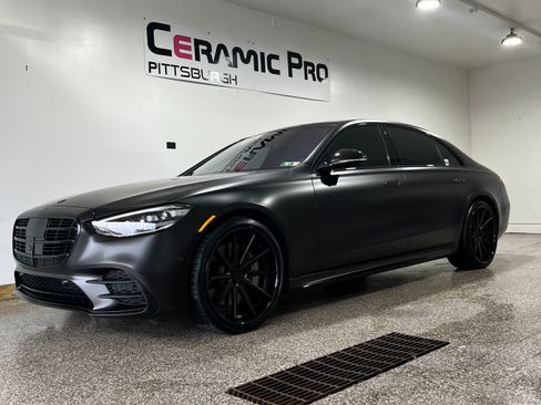 Used 2022 Mercedes-Benz S 580 4MATIC Sedan image 2