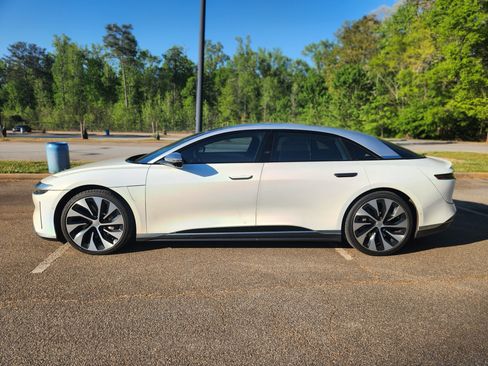 Used 2022 Lucid Air Grand Touring image 8