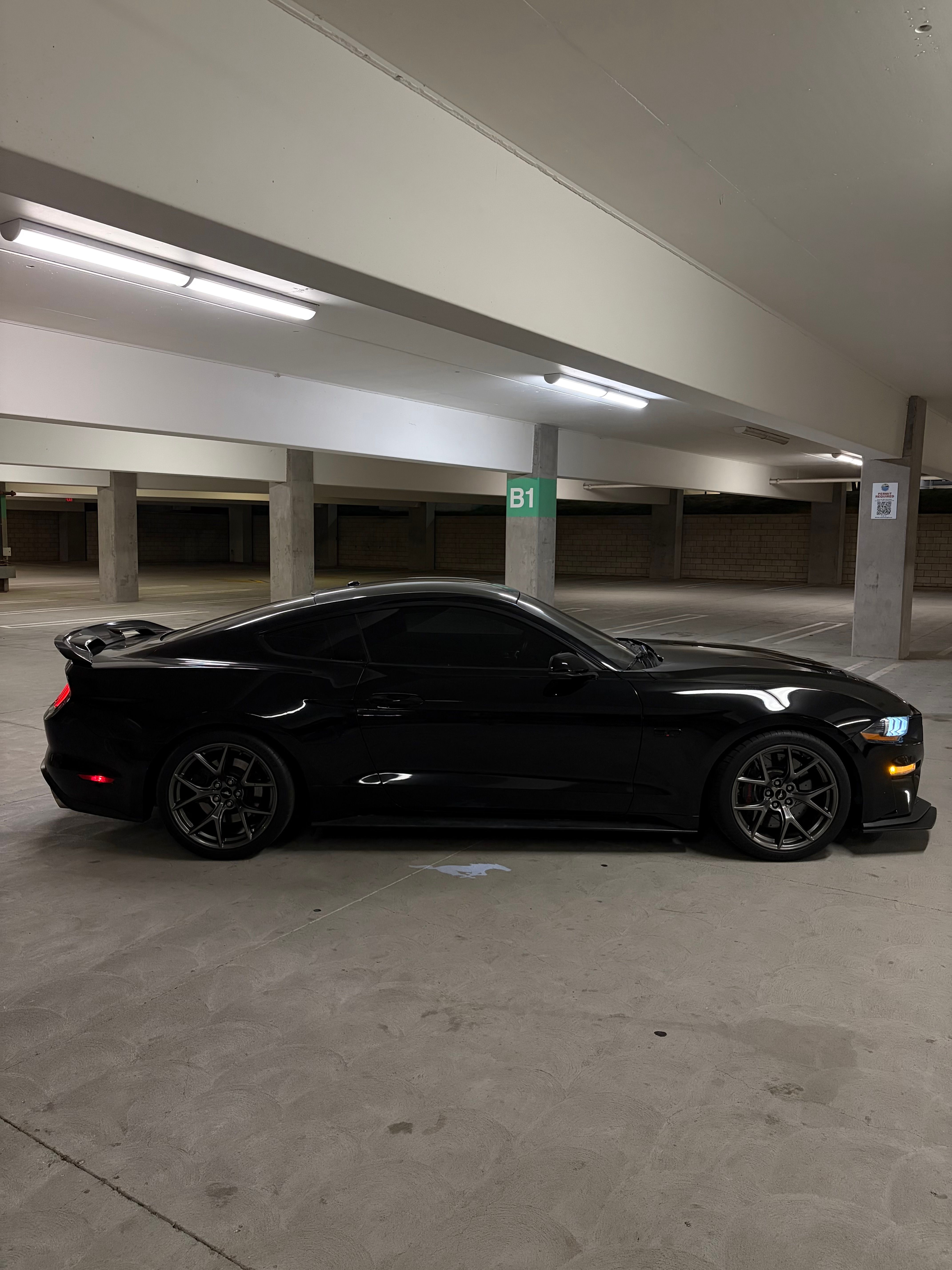 Used 2019 Ford Mustang GT Premium w/ Performance Package - Level 2 RWD image 19