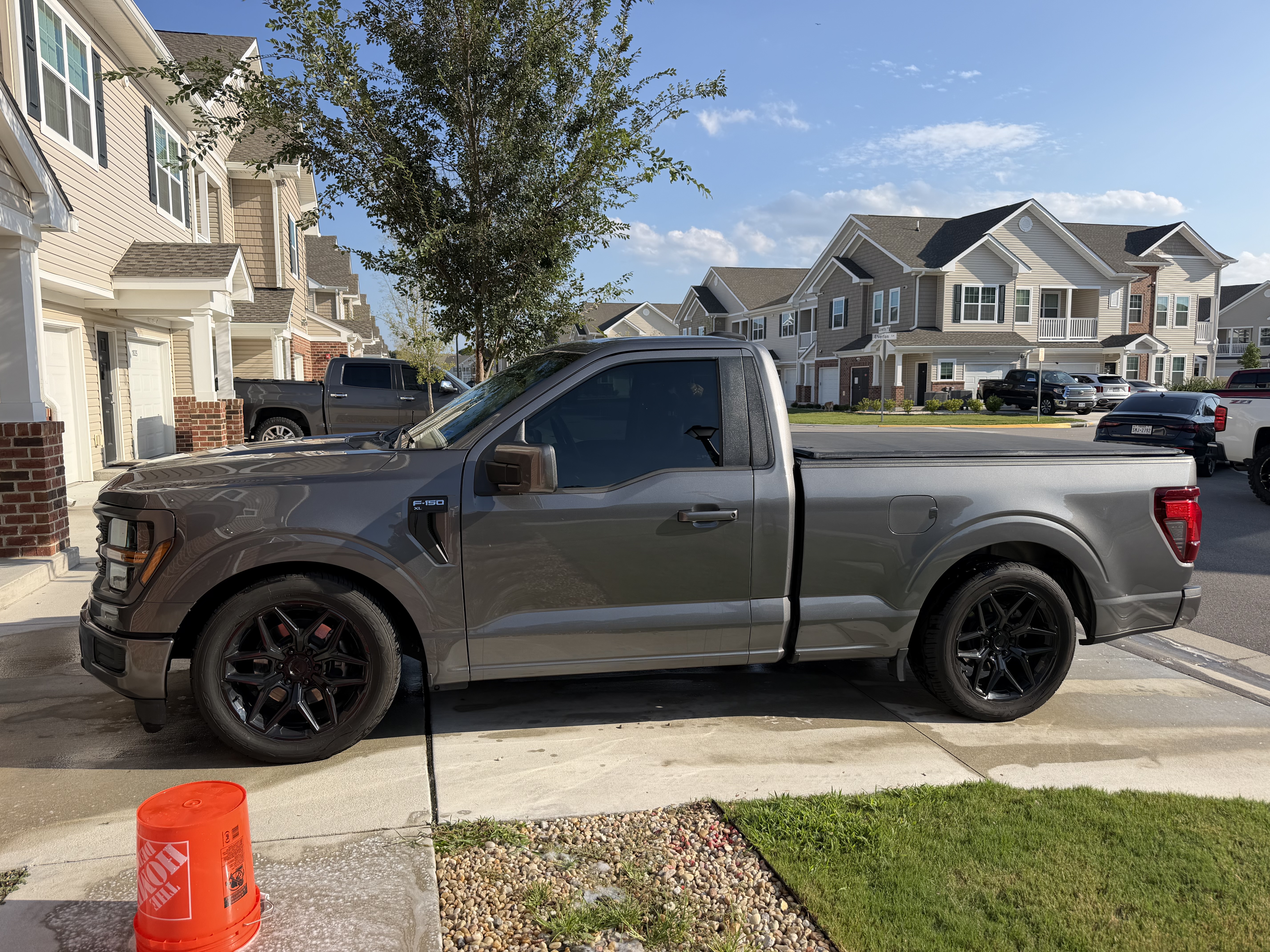 Used 2024 Ford F150 XL RWD image 4