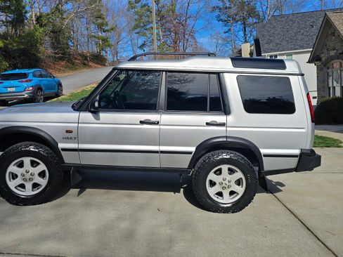 Used 2003 Land Rover Discovery HSE image 13