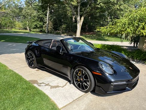 Used 2023 Porsche 911 Turbo S AWD/4WD image 9