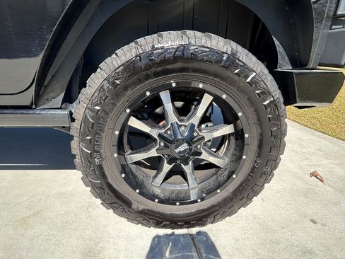 Used 2011 Jeep Wrangler Unlimited Rubicon w/ Call of Duty Group image 19