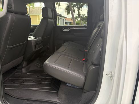 Used 2025 Chevrolet Silverado 2500 LT w/ All Star Edition AWD/4WD image 11