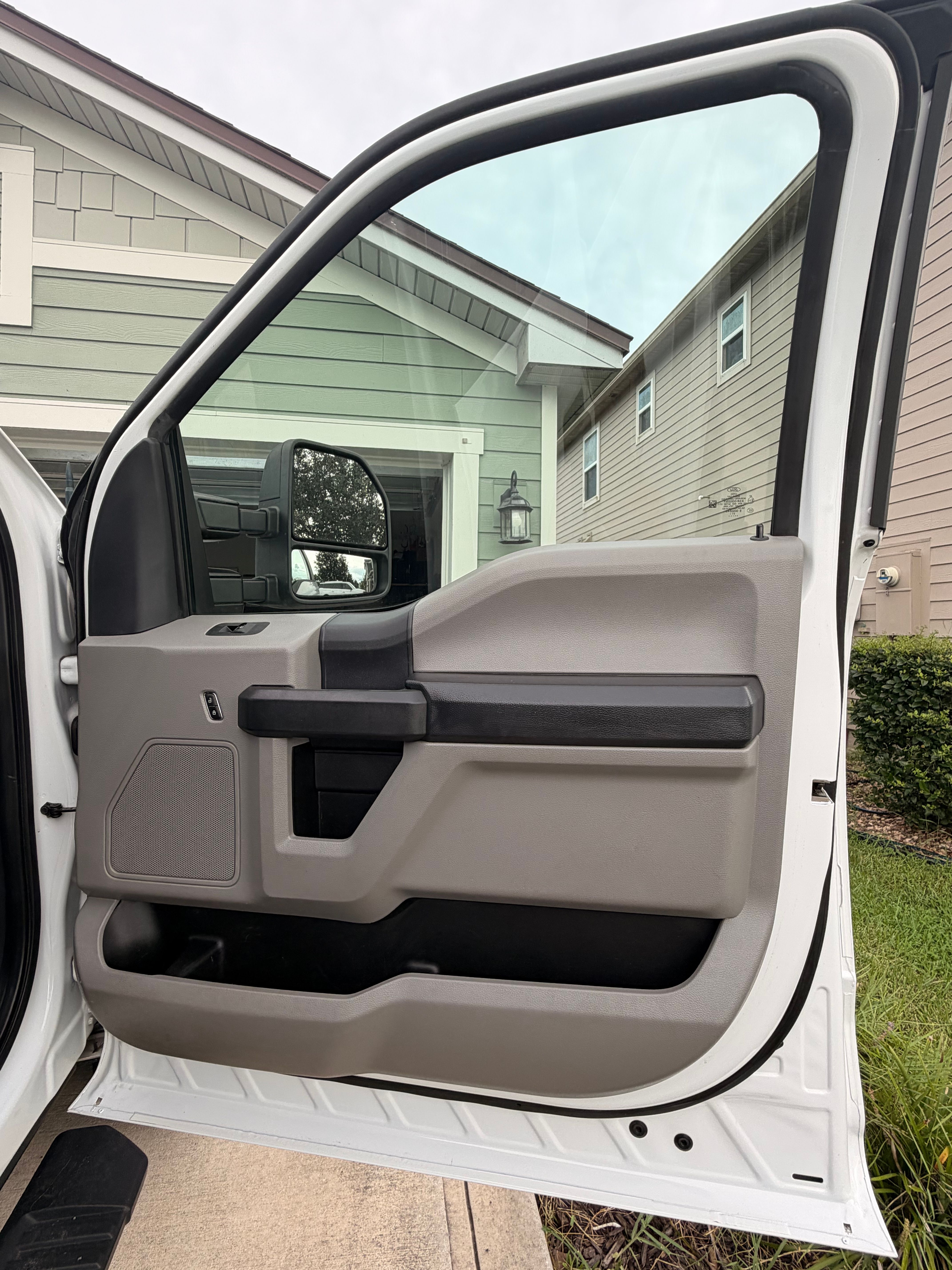 Used 2022 Ford F350 XL w/ STX Appearance Package AWD/4WD image 9