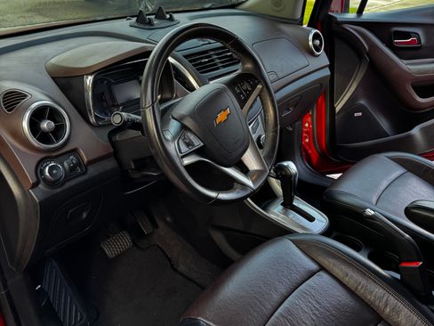 Used 2015 Chevrolet Trax LTZ FWD image 19