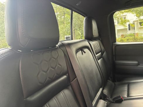 Used 2022 Nissan Frontier PRO-4X w/ Pro-4X Premium Package AWD/4WD image 24
