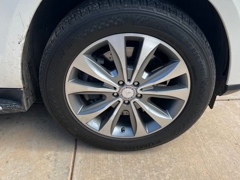 Used 2013 Mercedes-Benz GL 450 4MATIC image 11