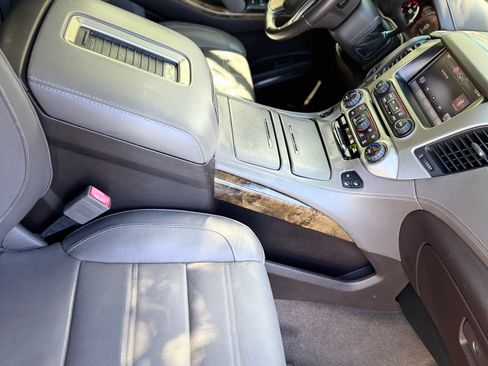 Used 2015 GMC Yukon Denali w/ Open Road Package RWD image 6