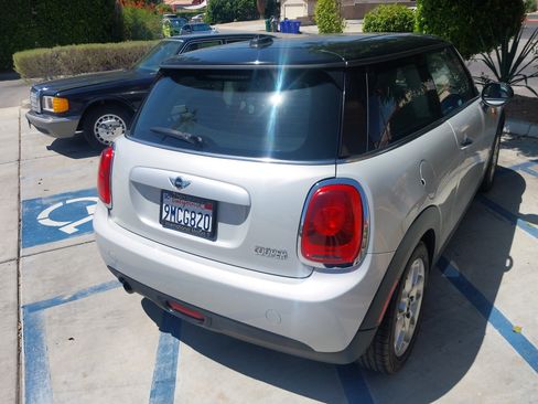 Used 2014 MINI Cooper 2-Door Hardtop FWD image 5