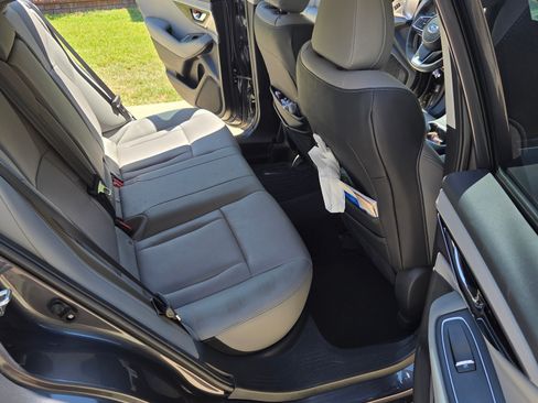 Used 2024 Subaru Legacy Limited image 14