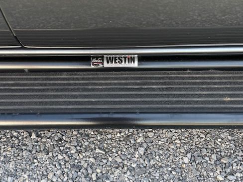 Used 2019 Nissan Frontier SV w/ Value Truck Package image 9