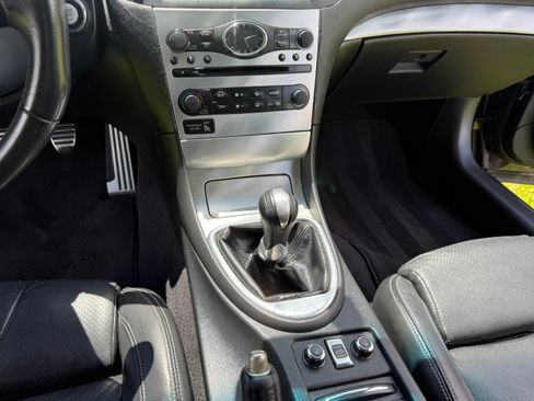 Used 2012 INFINITI G37 Sport image 17