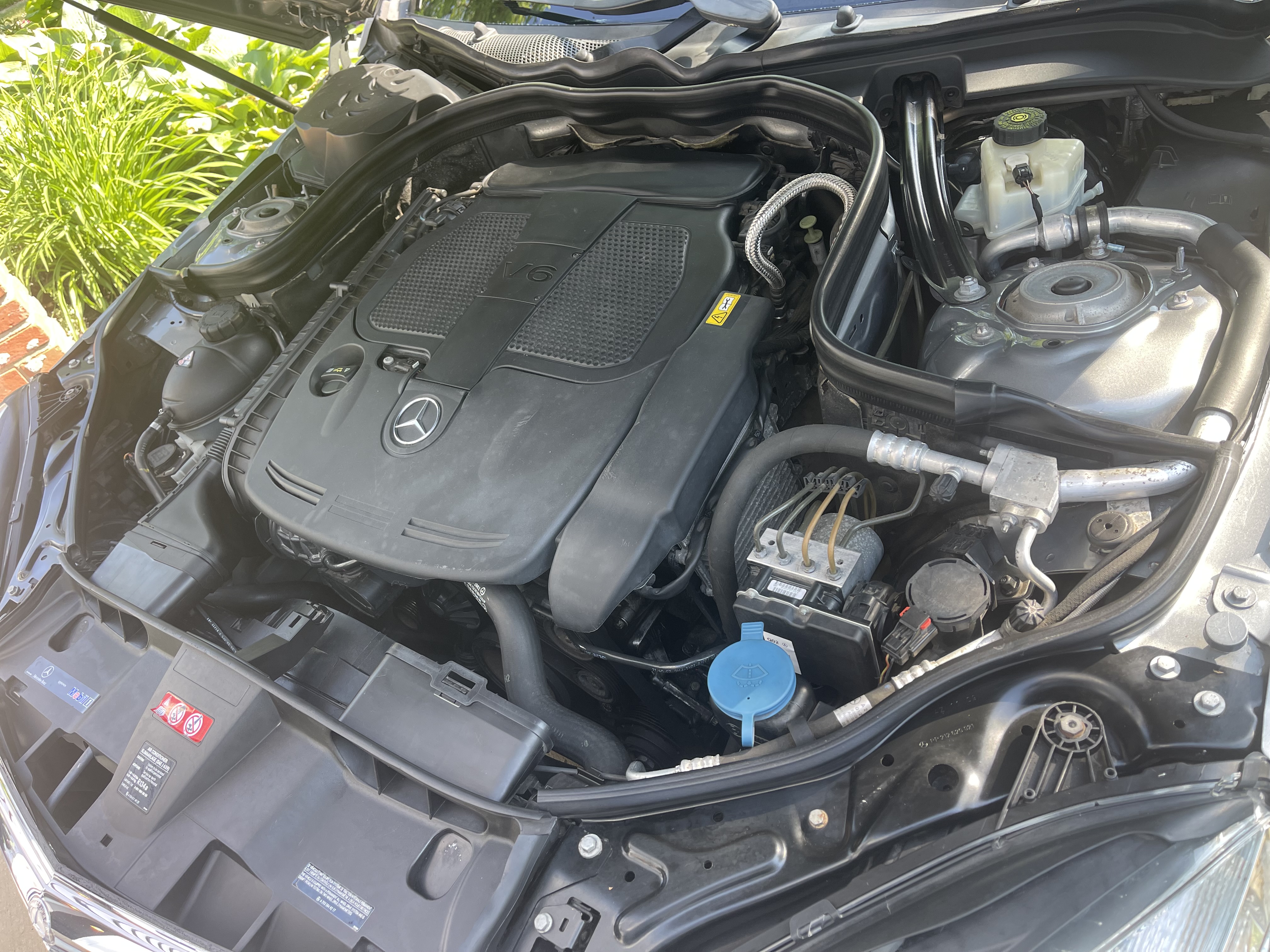 Used 2012 Mercedes-Benz E 350 4MATIC Sedan image 11