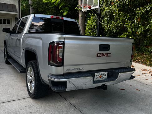 Used 2017 GMC Sierra 1500 SLT w/ Texas SLT Premium Package AWD/4WD image 6