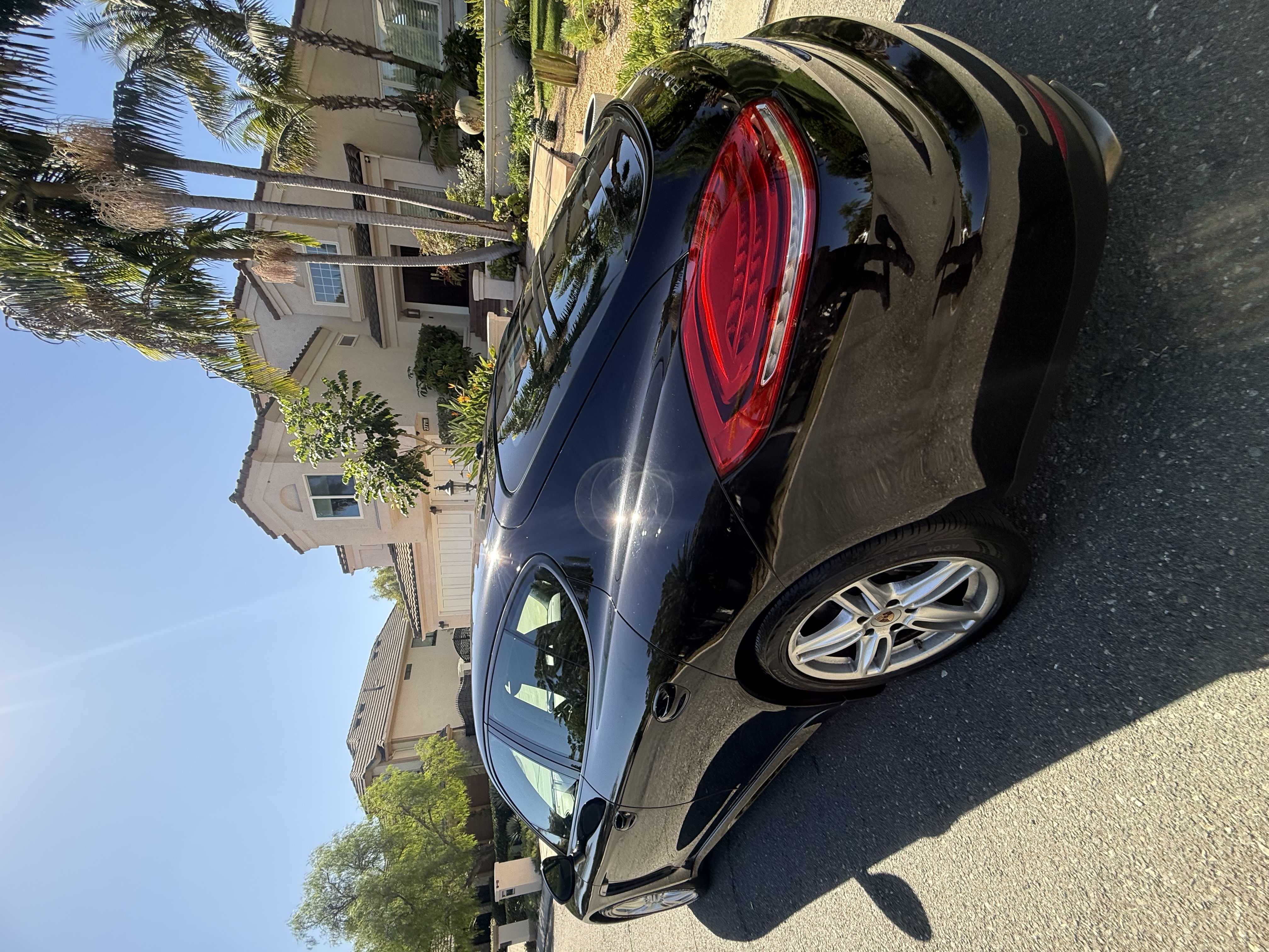 Used 2014 Porsche Panamera 4 AWD/4WD image 12