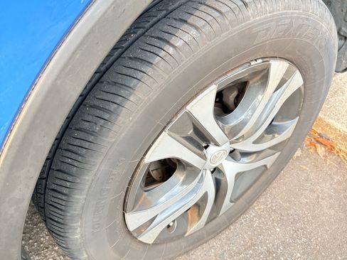 Used 2016 Toyota RAV4 LE image 27