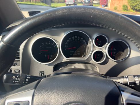 Used 2016 Toyota Sequoia Limited w/ Safety & Convenience Package image 6