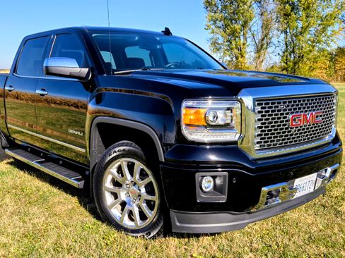 Used 2015 GMC Sierra 1500 Denali w/ Driver Alert Package image 1