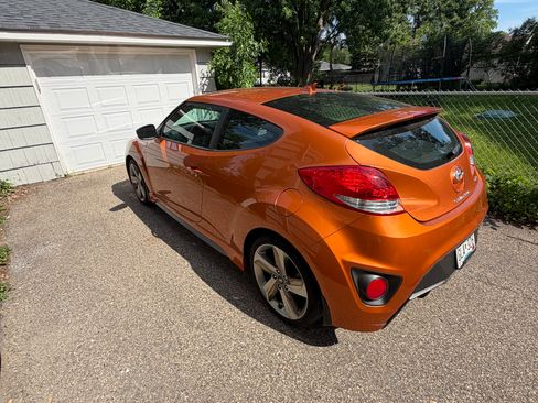 Used 2013 Hyundai Veloster Turbo FWD image 10