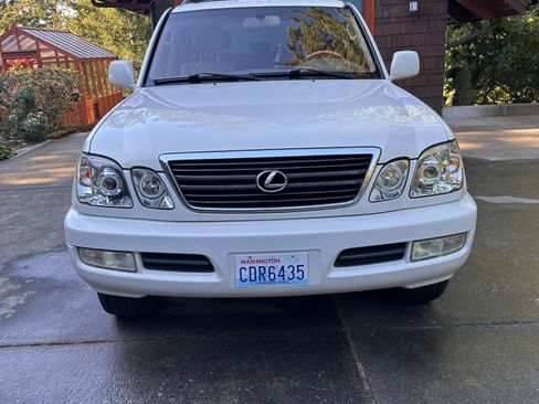 Used 2000 Lexus LX 470 4WD image 2